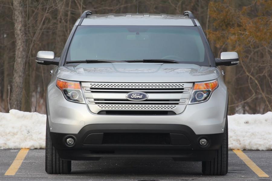  Ford Explorer Limited 4WD 2011 года  (фото 16 из 60)